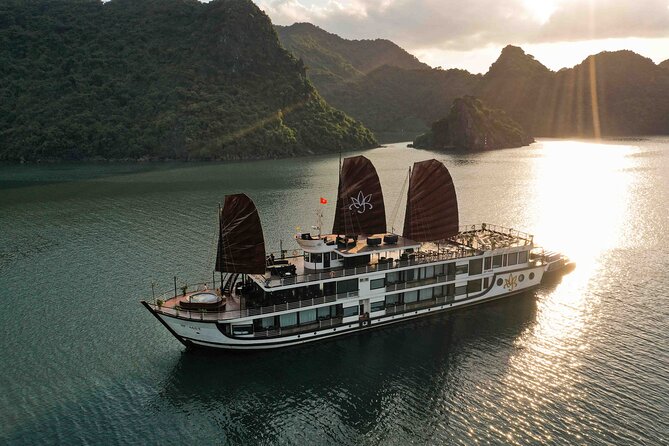 Orchid Cruises Halong Bay 2Day/1Night on 5 Star - Meals and the cooking class