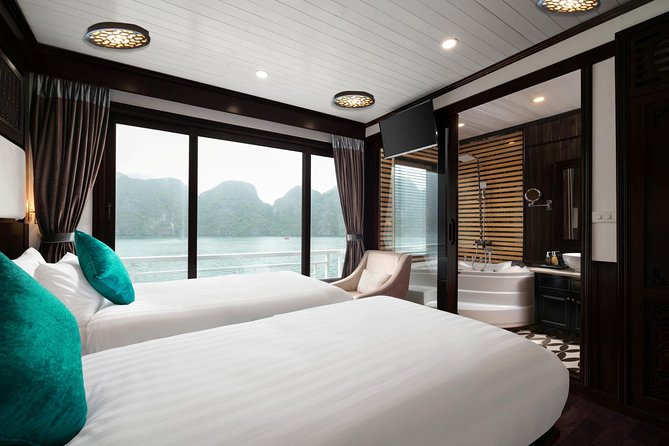 Overnight Luxury 5 Star Alisa Cruise with Meals, Kayak or Bamboo Boat - Sung Sot Cave, the final major stop