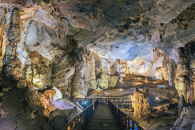 Paradise Cave & Dark Cave All-Inclusive 1-Day - Dark Cave is where the adventure turns physical