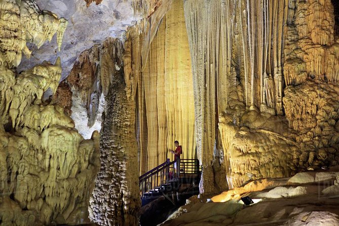 Paradise Cave & Dark Cave Full Day Trip - Lunch at Dark Cave restaurant