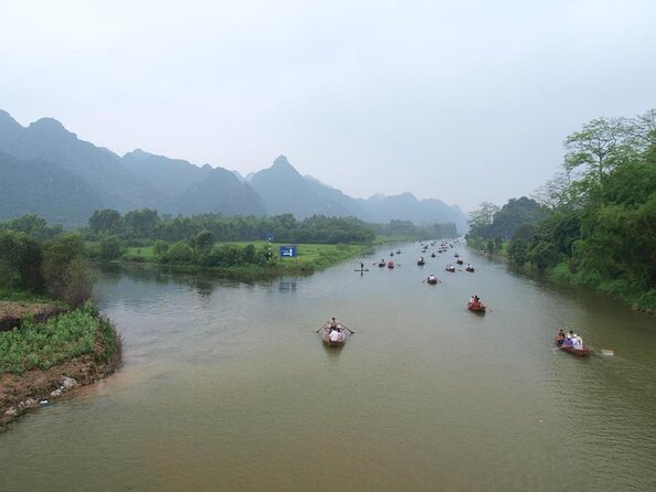 Perfume Pagoda Day Tour from Hanoi - Lunch at a local restaurant