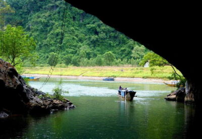 Phong Nha Cave & Paradise Cave: Guided Tour Boat & Explore