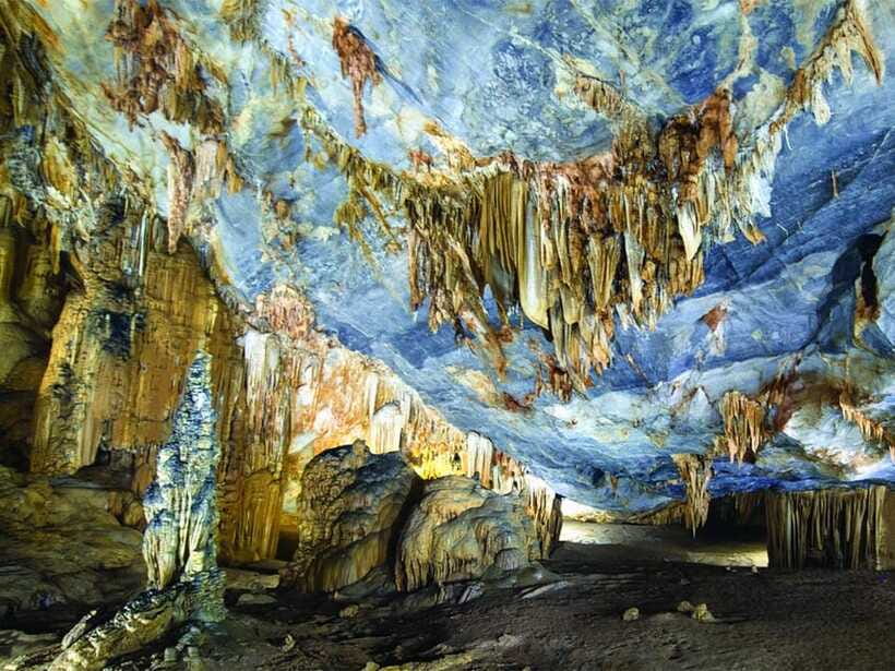 Phong Nha/Dong Hoi: Phong Nha Cave and Paradise Cave Tour - The guides shape the quality of the day