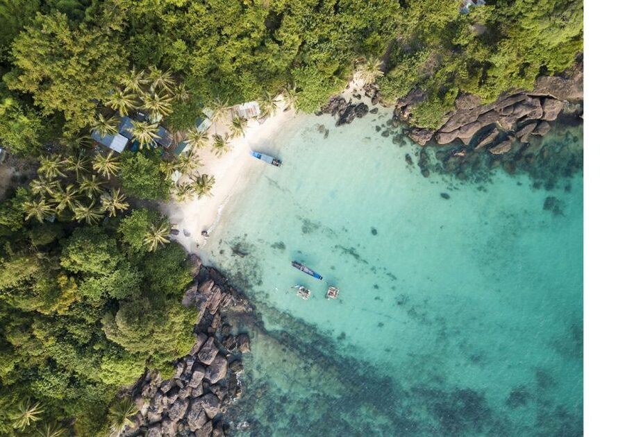 Phu Quoc: Speedboat Tour of 4 Islands with Snorkeling & BBQ - May Rut Ngoai offers a break from the water