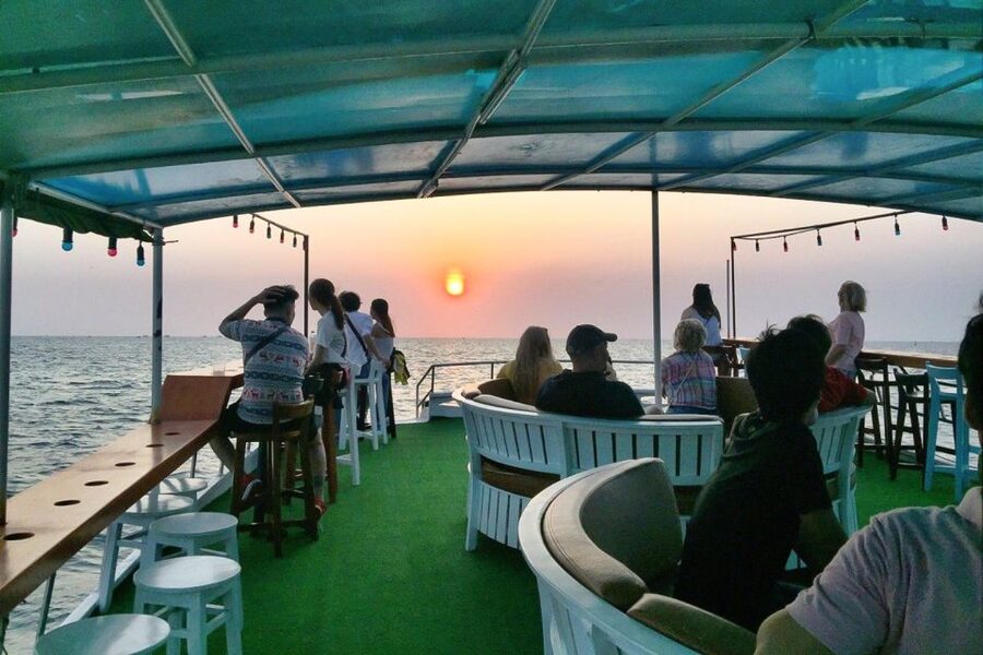 Phu Quoc Sunset and Night Squid Fishing with Dinner - A sunset boat trip with a fishing gamble