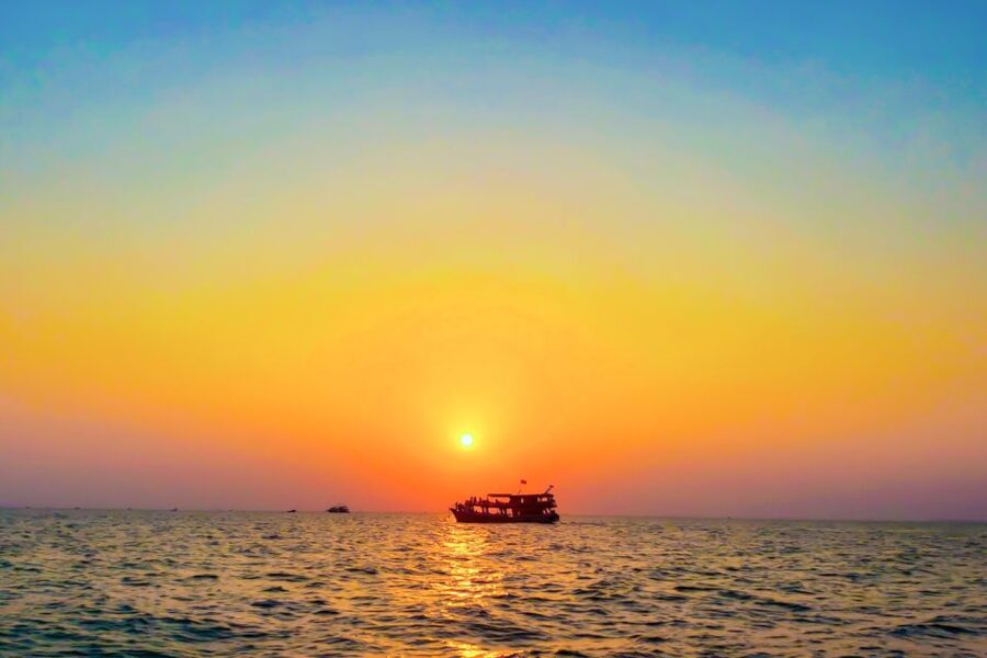 Phu Quoc Sunset and Night Squid Fishing with Dinner - Boarding the boat and watching the sun go down