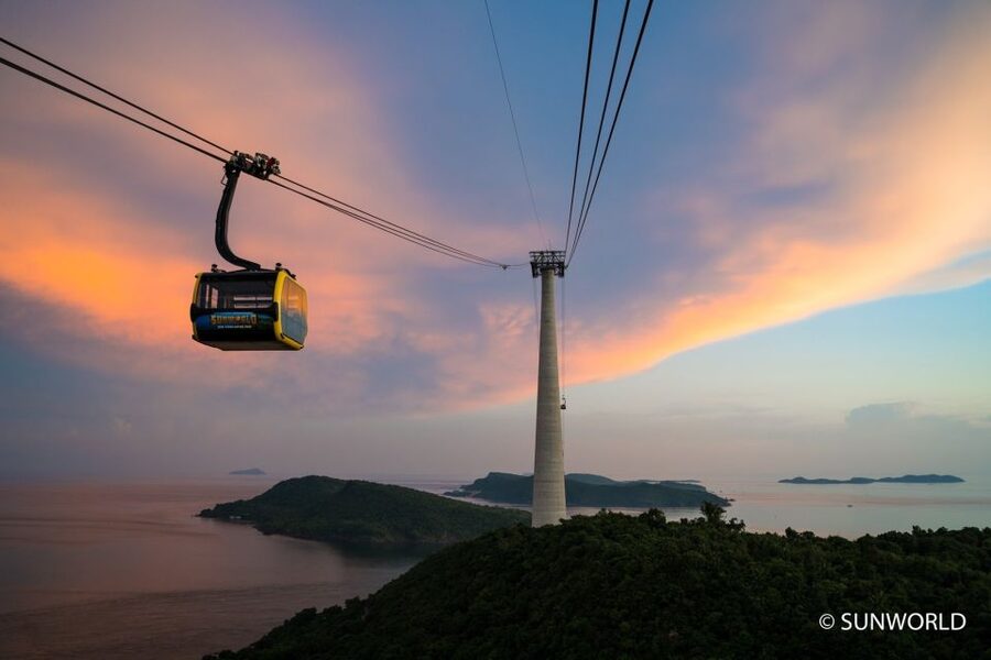 Phu Quoc: Sunworld Hon Thom Nature Park Entry Ticket - The evening show and later hours