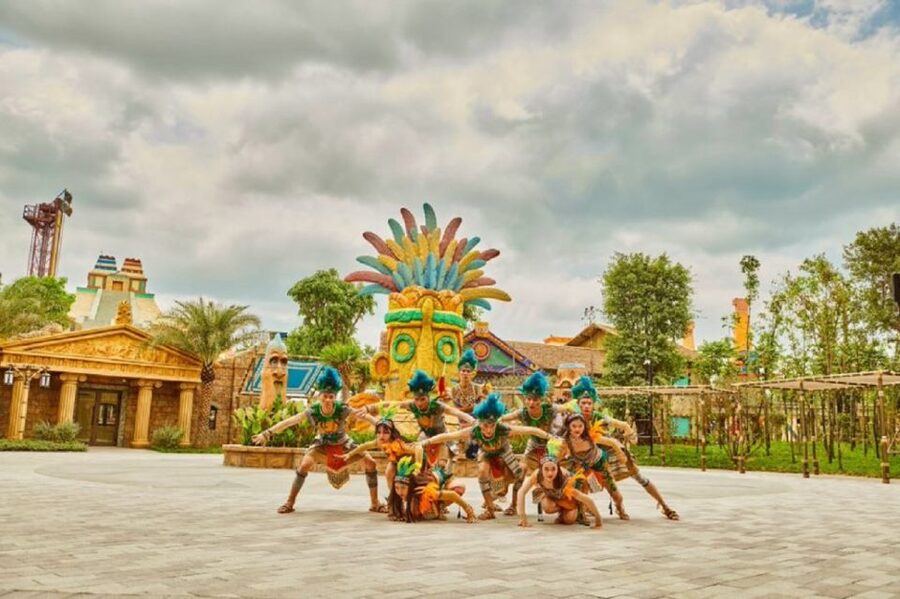 Phu Quoc: VinWonders Entry Ticket with Optional Safari - Adding the optional safari to your day