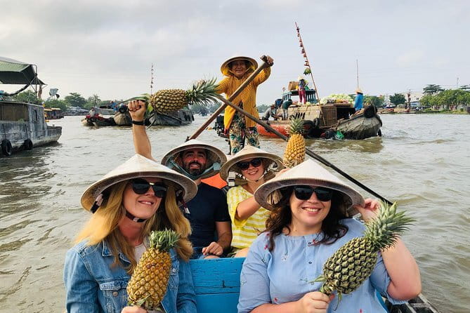 Premium Can Tho Small Canal Tour in Mekong Delta - A short walk and a closer look at village life