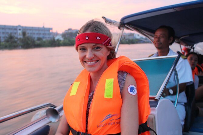 Premium Cu Chi Tunnels Tour with Local Expert by SpeedBoat - Reaching Cu Chi before the big coach groups