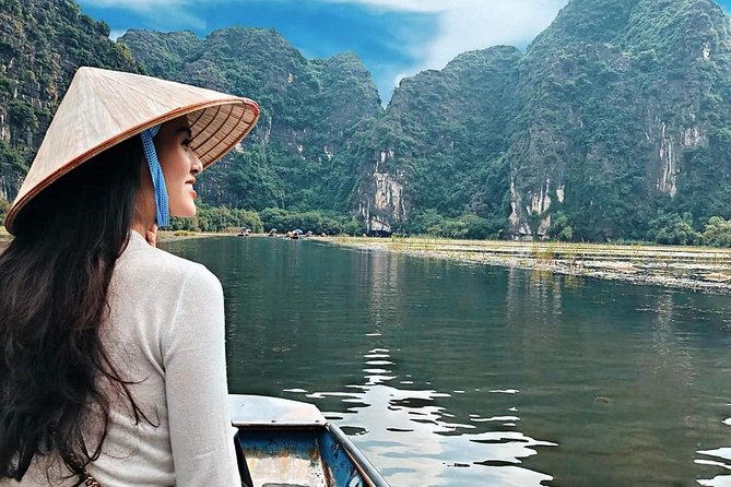 Premium Hoa lu - Trang An - Mua Cave with Buffet Lunch from Hanoi - Who should choose this tour