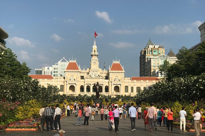 Private Arrival Transfer: Tan Son Nhat Airport to Ho Chi Minh City Hotels - Comfort, safety, and service consistency