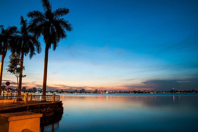 Private Hanoi Motorbike Sightseeing and Food Tour - The B-52 lake and West Lake pause