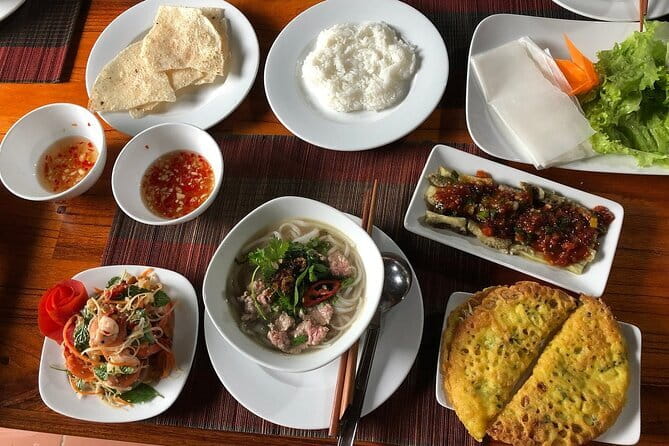 Private HoiAn Ancient Town Night Market Street food tour by Night - Who will enjoy this private Hoi An experience?