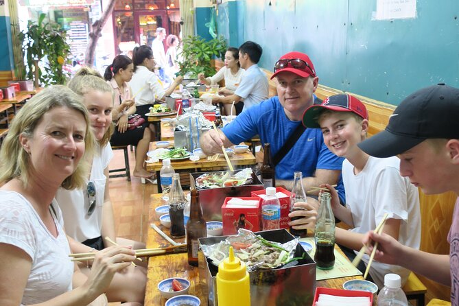 Private kid-friendly Hanoi food tour with a taste of great dishes - Why a food walk works well with children in Hanoi