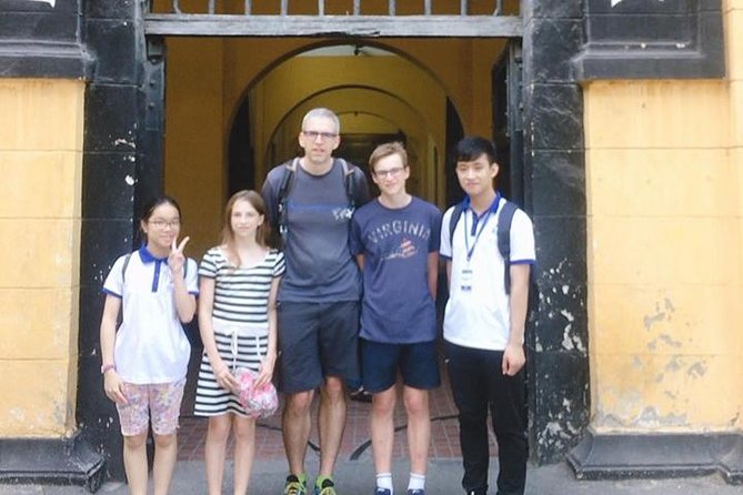 (Private) MUSEUM TOUR in HANOI - Ho Chi Minh Museum and the Ba Dinh Complex