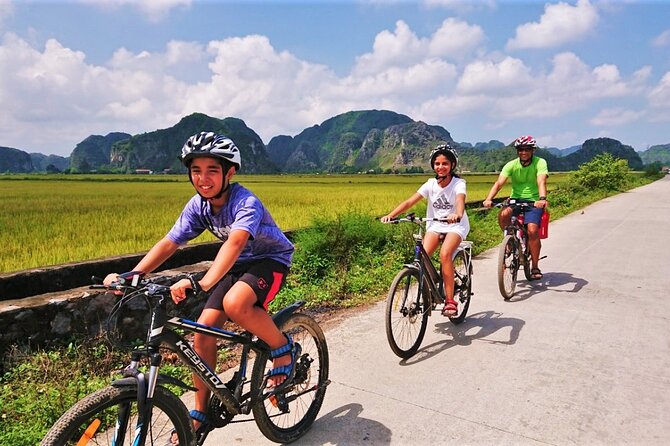 Private Ninh Binh Full Day (Bich Dong -Tam coc -Mua cave- Biking) - Cycling through rice fields and village lanes