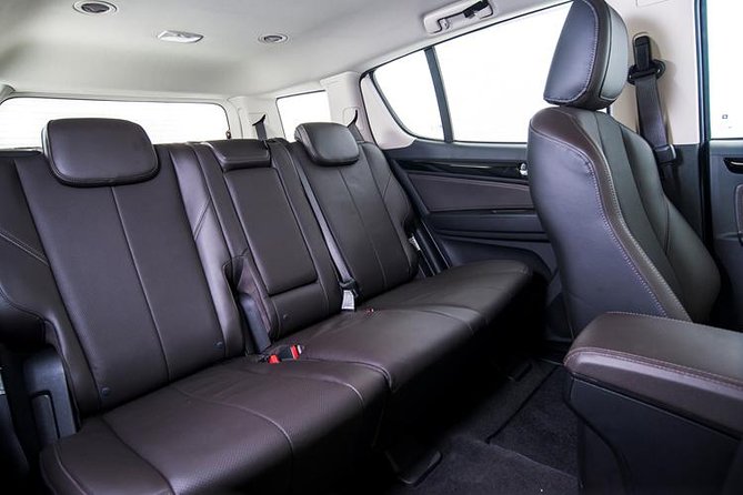 Private transfers HALONG <=> SAPA One Way (Free Hotel Pickup) - Basic English and communication