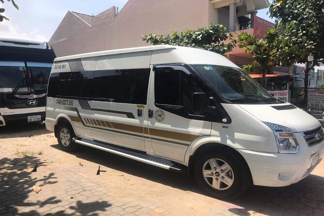 Private transfers Hanoi <=> Ha Giang One Way (Free hotel pickup) - Arriving at your hotel or homestay