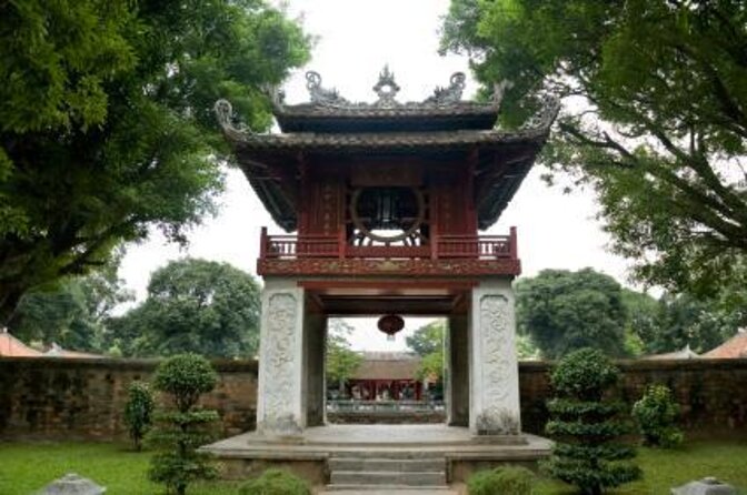 Private Walking Tour of Hanoi City - Why a student guide can make Hanoi easier
