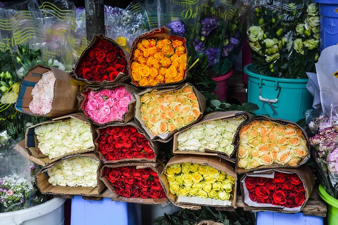 Saigon Evening Food Tour by Scooter - A pause at Ho Chi Minh City’s flower market