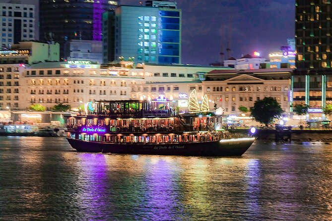 Saigon River Dinner Cruise: Buffet, Set Menu, Fine Dining (3hrs) - What the guides add to the evening