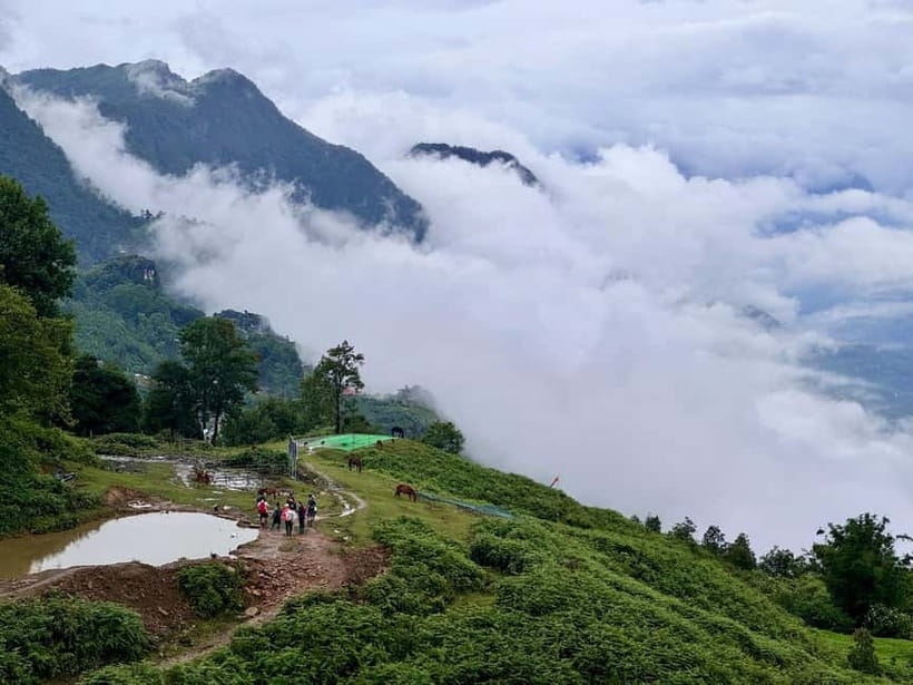 Sapa 2-Day Trekking Tour – Explore Villages & Scenic Trails - What the guides add to the walk