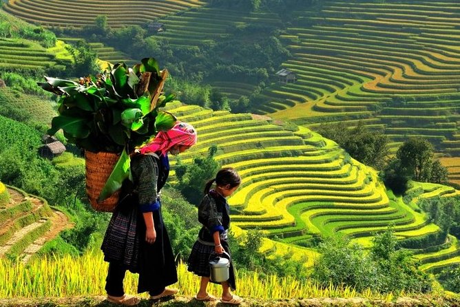 Sapa 2 Days 1 Night From Hanoi - Overnight in Hotel - What to pack for Sapa’s shifting weather