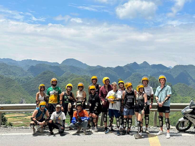 Sapa: 3-Day Ha Giang Loop Motorbike Tour - Day two: Dong Van Market, Ma Pi Leng, and Du Gia