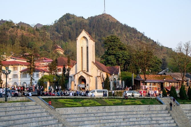 Sapa - Ha Giang Loop Tour 5 days 4 nights - Day 3: Hmong King Palace, Quan Ba, and the move to Sapa