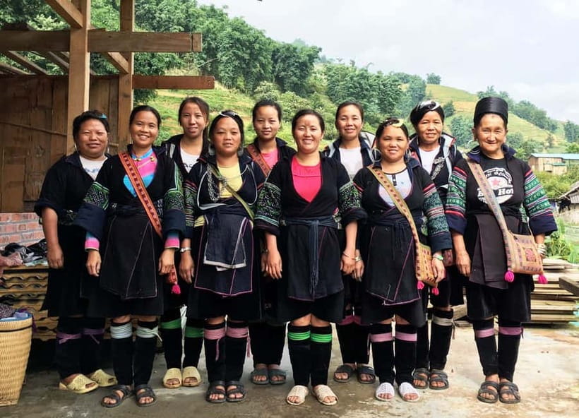 Sapa: Muong Hoa Mountain Views and Villages Trek with Lunch - Down through Hang Da and its working countryside