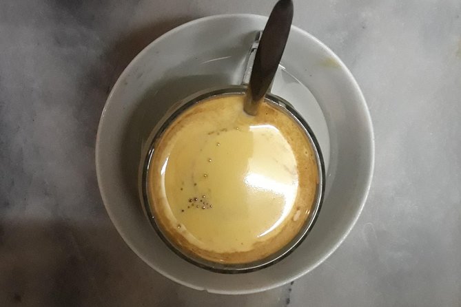 Small Group Hanoi Street Food Tour with a Real Foodie - The guides make the biggest difference