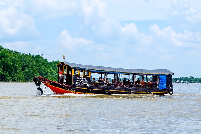 Small-Group Mekong Delta Day Trip: Boat Ride, Cottages & Pagoda - Lunch at Lang Xanh Ben Tre