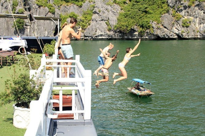 Sunset Tour in Lan Ha Bay | 4-star Daiichi Cruise - What the $19.36 price really covers