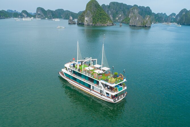 Sweetness Cruise Ha Long Bay: Caves, Kayaking, Swimming & Lunch - Sung Sot Cave, Ha Long Bay’s grand interior