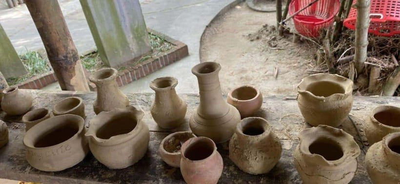Thanh Ha Village: Pottery Workshop with Locals - The family welcome makes the short class work