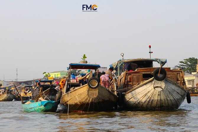 The hidden Fabulous Floating Market and Small Canal - The small canal is the quieter reward