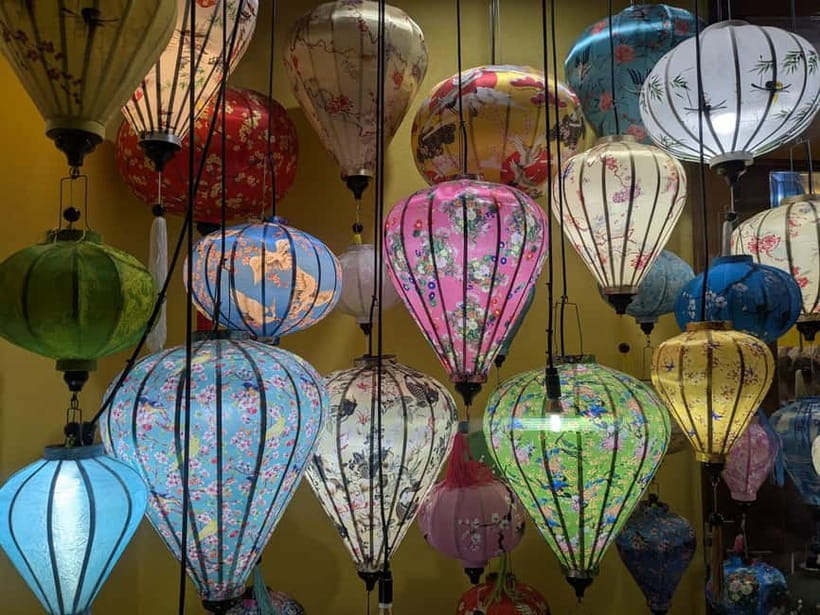The Lantern Lady: Traditional Lantern Class in Old Town - The Paper Lantern and River Option