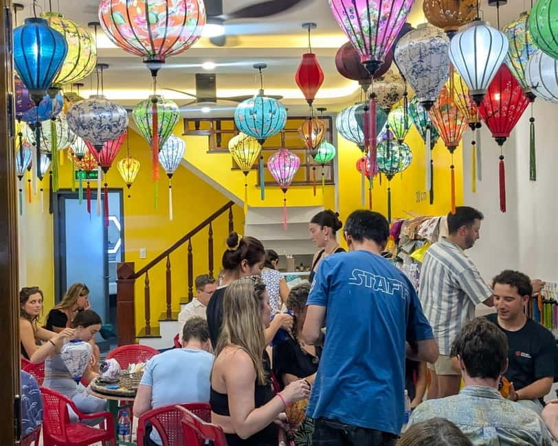 The Lantern Lady: Traditional Lantern Class in Old Town - Why the $6 Price Works