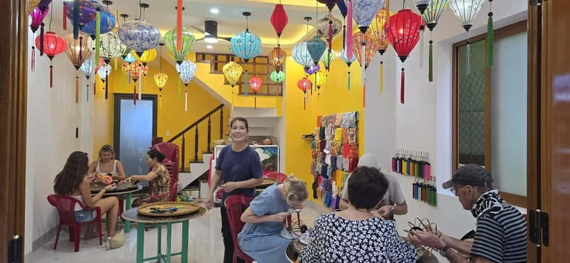 The Lantern Lady: Traditional Lantern Class in Old Town - Should You Book The Lantern Lady?