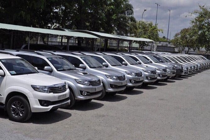 (TOP) Private car: Hanoi/Noi Bai Airport (HAN) from/to Ha Long - Choosing between a sedan, SUV, limousine, and van