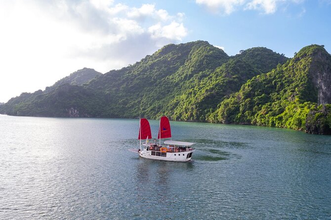 Unique Halong Private Day Cruise - Fishing Village, Kayak - Cua Van Floating Village and life on the water