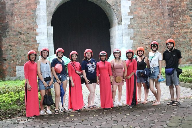 Vespa City Tour &Train Street Female With Ao Dai Riders 4,5 Hours - Train Street as the final stop