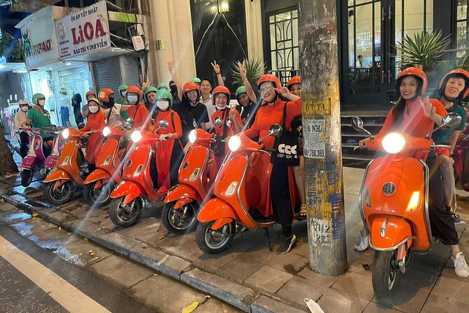 Vespa Female Ao Dai riders Night Street Food + See Train Street - Ngu Xa and the Hồ Trúc Bạch food stop