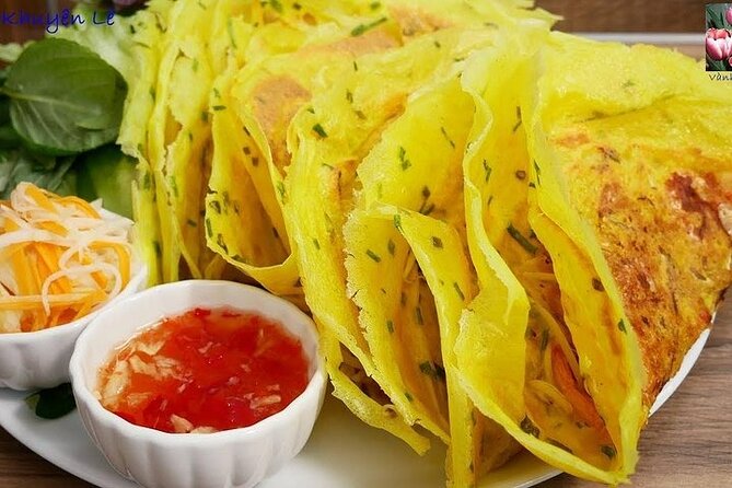 Walking Street Food Tour in Hanoi and Train Street - Starting at 44 P. Hàng Bông